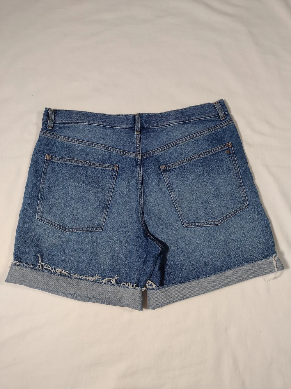 Madewell Button Long Fly Baggy Cuffed Jean Shorts Mifflin Wash Size 33